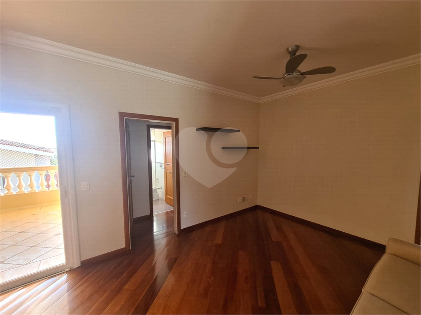 Casa à venda com 3 suítes no condomínio Vinhas da Vista Alegre - Lado Sede, Vinhedo - SP