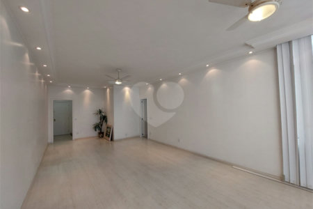 Apartamento à venda com 3 quartos, sendo 1 suíte, em Tijuca, Rio de Janeiro, RJ