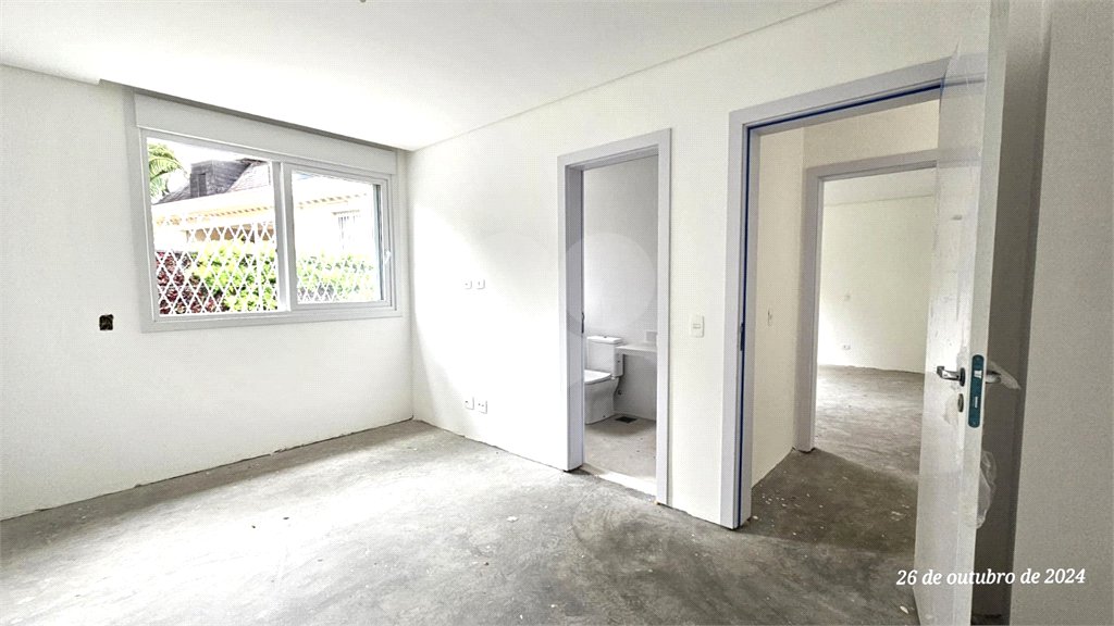 Casa à venda com 4 suítes no condomínio Vila Arese, São Paulo - SP