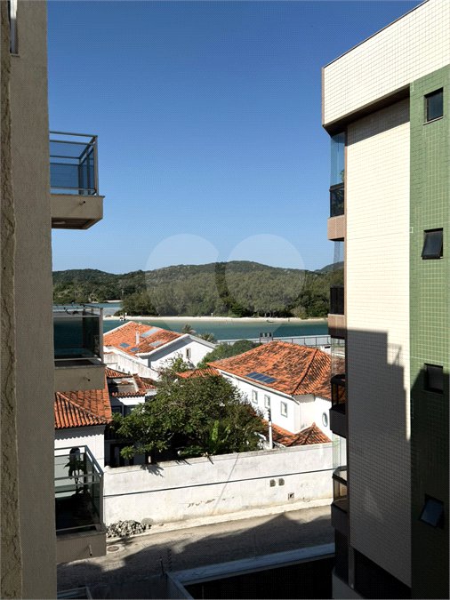 Cobertura à venda com 3 quartos, sendo 1 suíte, em Passagem, Cabo Frio, RJ