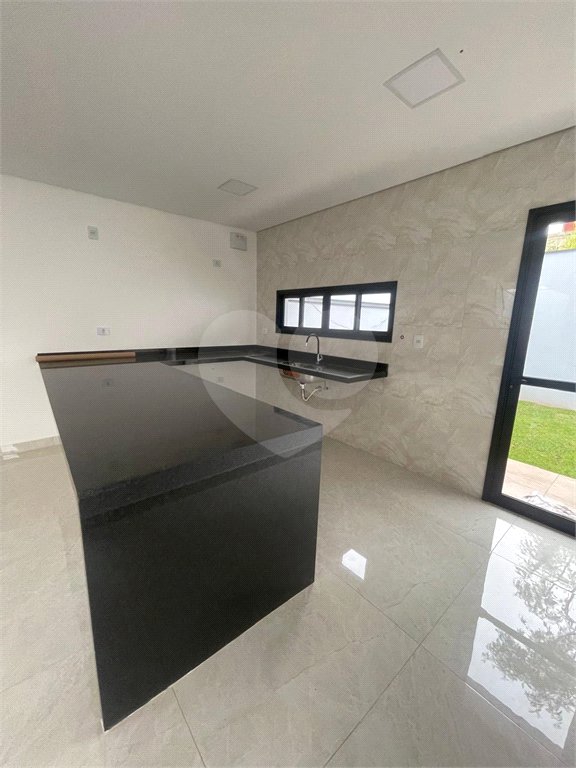 Sobrado à venda com 3 quartos, sendo 1 suíte, em Villa Di Cesar, Mogi das Cruzes, SP