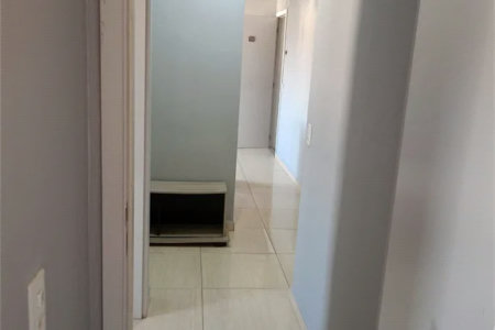 Apartamento à venda com 3 suítes em Vila Suzana, São Paulo, SP