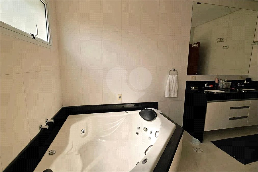 Casa à venda com 5 suítes no condomínio Capital Ville 2, Jundiaí - SP