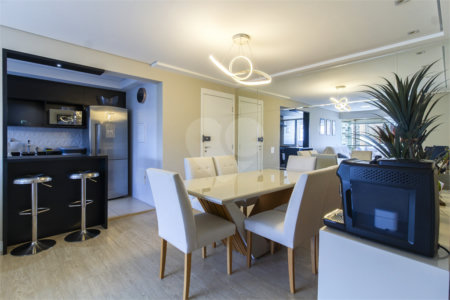 Apartamento à venda com 3 quartos, sendo 1 suíte,  em Jardim Vazani, São Paulo, SP