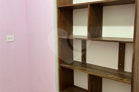 Sobrado à venda com 5 quartos, sendo 2 suítes, em Vila Universitária, São Paulo, SP