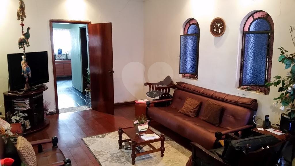 Casa à venda com 3 quartos em Horto, São Paulo, SP