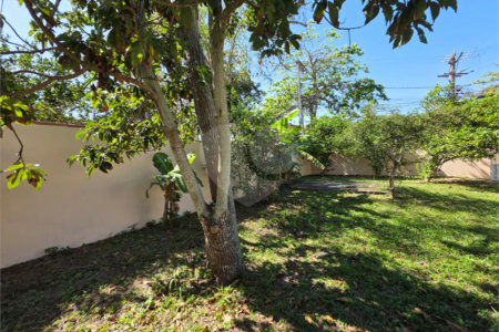 Casa à venda com 2 quartos, sendo 1 suíte, em Tucuns, Armação dos Búzios, RJ