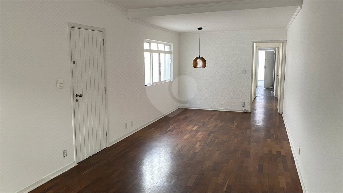 Sobrado à venda com 3 quartos, sendo 1 suíte, em Brooklin Velho, São Paulo, SP