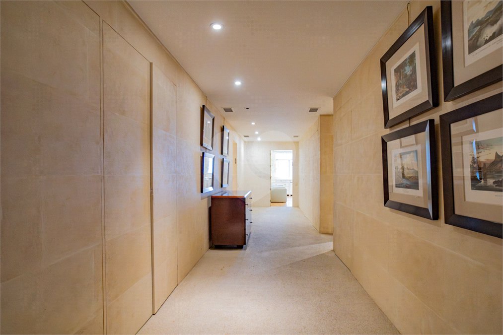 Apartamento à venda com 4 suítes em Jardim Paulistano, São Paulo, SP