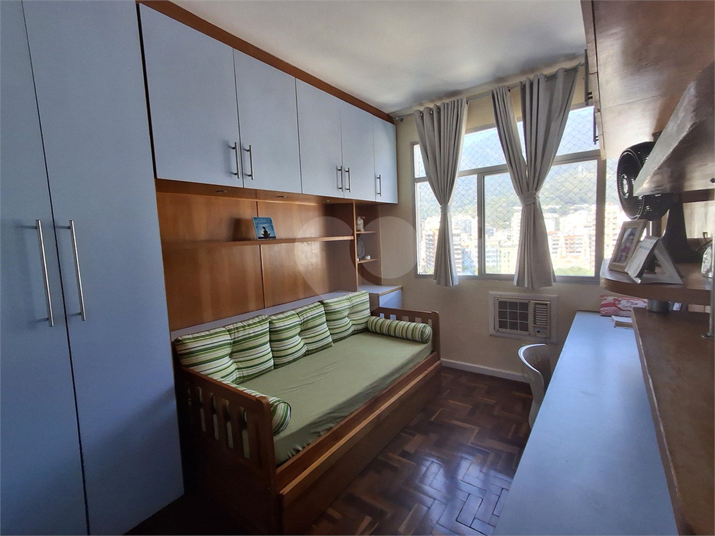 Apartamento à venda com 4 quartos, sendo 1 suíte, em Tijuca, Rio de Janeiro, RJ