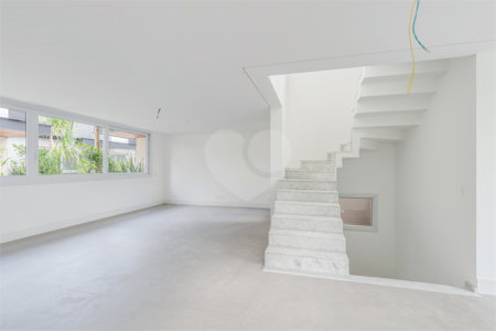 Casa à venda com 4 suítes no condomínio Vila Arese, São Paulo - SP