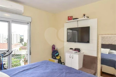 Sobrado à venda com 3 quartos, sendo 1 suíte, em Vila Morse, São Paulo, SP