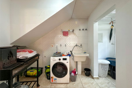 Casa à venda com 3 quartos, sendo 1 suíte,  no condomínio Barão do Triunfo, São Paulo - SP