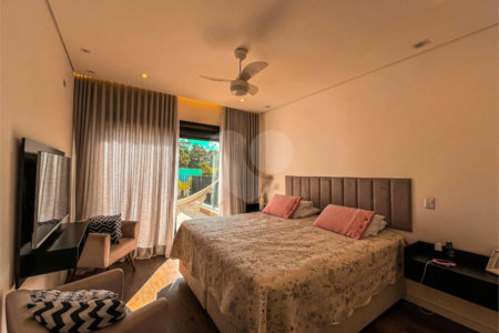 Casa à venda com 4 quartos, sendo 3 suítes,  no condomínio Vintage, Cotia - SP