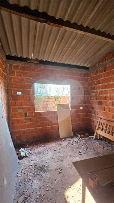Casa à venda com 3 quartos, sendo 1 suíte, em Vila Áurea, Ponta Porã, MS