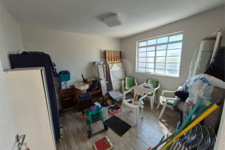 Casa à venda com 3 quartos, sendo 1 suíte, em Vila Salles, Atibaia, SP