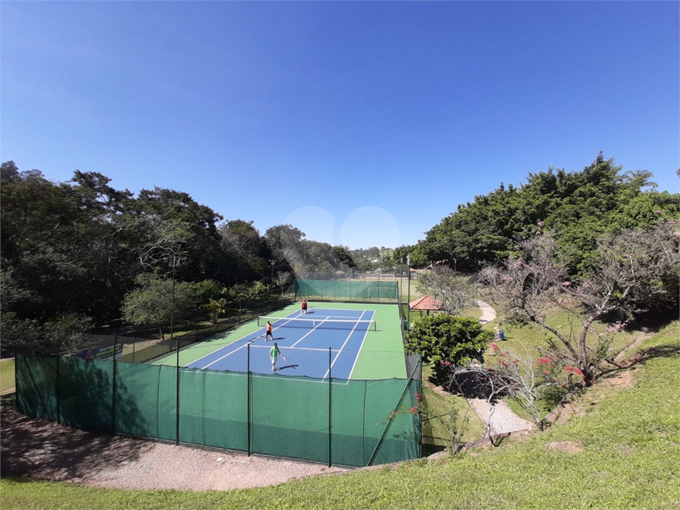 Casa à venda com 3 suítes no condomínio Villaggio Capriccio, Louveira - SP