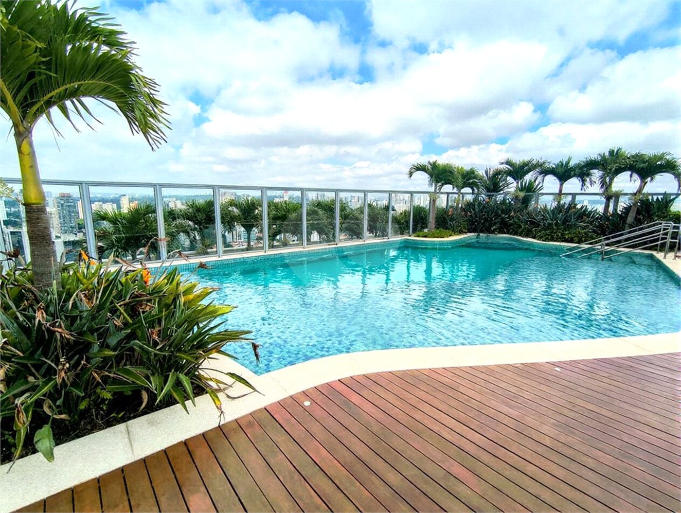 Apartamento à venda com 2 quartos, sendo 1 suíte, em Santo Amaro, São Paulo, SP