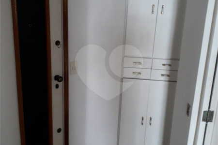 Apartamento à venda com 3 quartos, sendo 1 suíte, em Jardim Paulista, São Paulo, SP