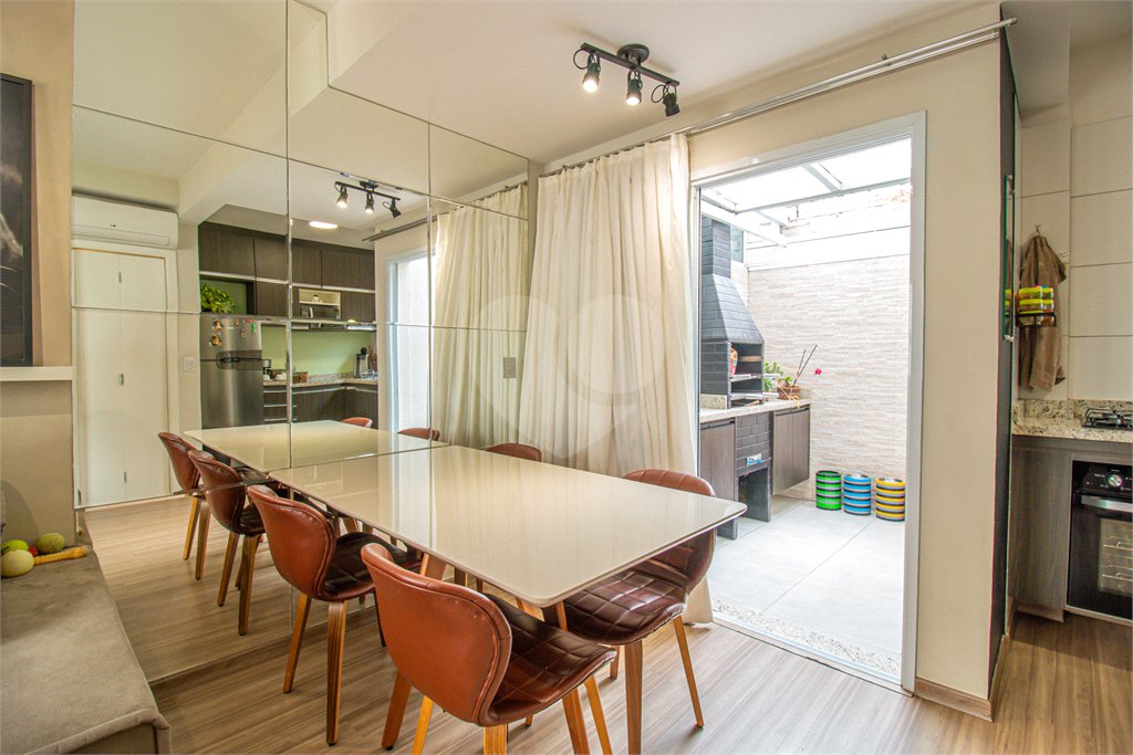 Casa à venda com 2 suítes no condomínio Residencial Living Sabara, São Paulo - SP