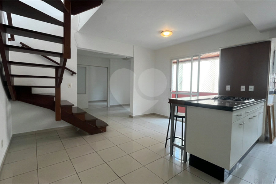Cobertura à venda com 3 quartos, sendo 2 suítes,  em Lapa, São Paulo, SP