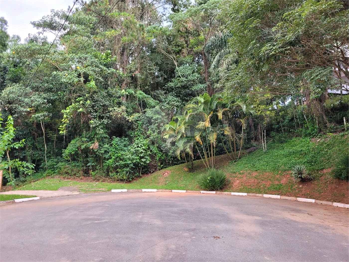 Terreno à venda no condomínio Cantareira, Mairiporã - SP