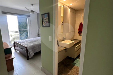 Casa à venda com 3 quartos, sendo 2 suítes, no condomínio Townhouse Village Morumbi, São Paulo - SP