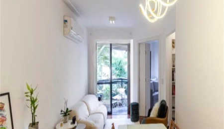 Apartamento à venda com 2 quartos, sendo 1 suíte,  em Moema, São Paulo, SP
