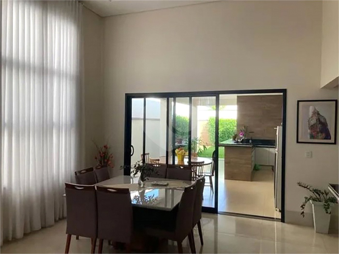 Casa à venda com 3 suítes no condomínio Terras do Cancioneiro, Paulínia - SP