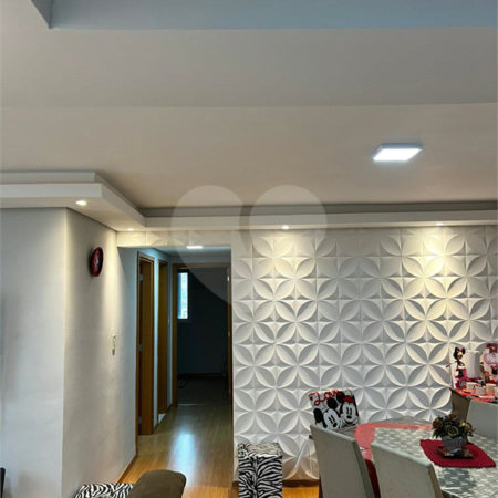 Apartamento à venda com 3 quartos, sendo 1 suíte, em Vila Nossa Senhora das Vitórias, Mauá, SP