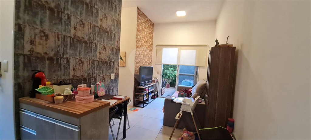 Apartamento à venda com 3 quartos, sendo 1 suíte, em Vila Vitório Mazzei, São Paulo, SP