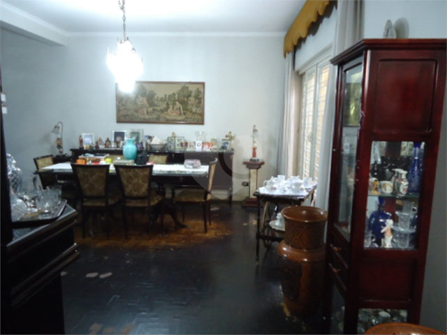 Sobrado à venda com 4 quartos em Santana, São Paulo, SP
