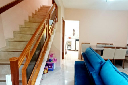 Casa à venda com 2 quartos, sendo 1 suíte, no condomínio Residencial Mirage, Mogi das Cruzes - SP