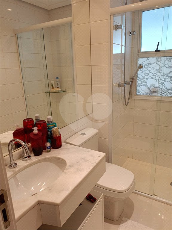 Apartamento na Região da Mooca. Excelente Localização com 3 Dormitórios sendo 1 Suíte e 2 Vagas de Garagem