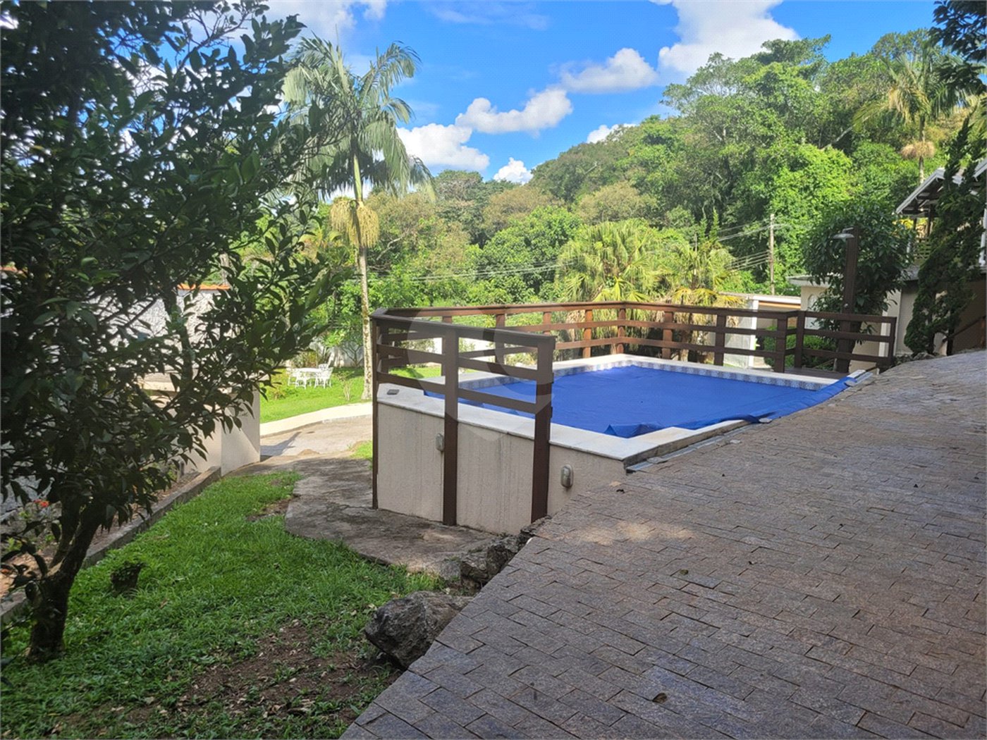 Sítio à venda com 6 quartos, sendo 3 suítes, em Serra da Cantareira, Mairiporã, SP