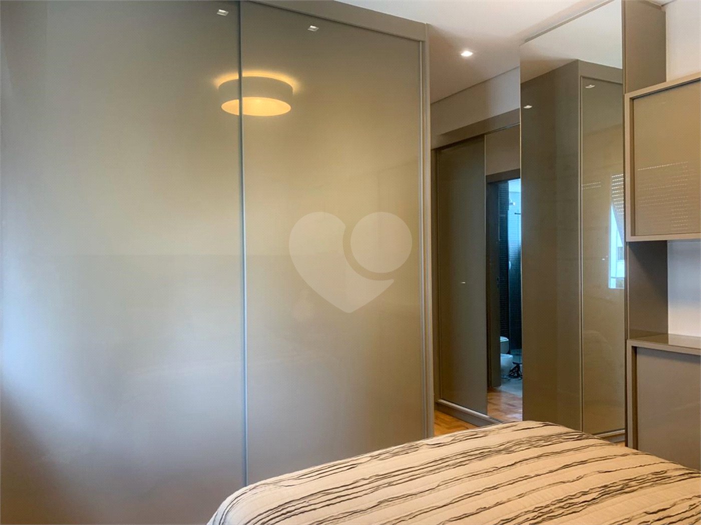 Apartamento à venda com 3 quartos, sendo 2 suítes, em Higienópolis, São Paulo, SP