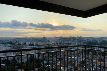 Apartamento à venda com 3 suítes em Jardim Caboré, São Paulo, SP