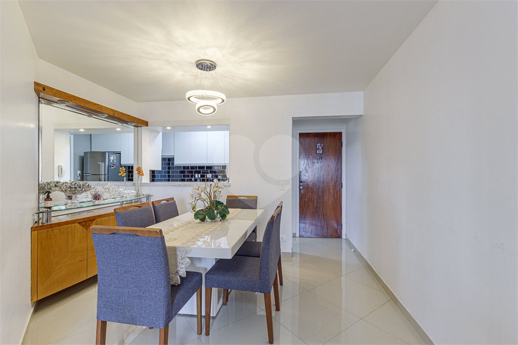 Apartamento à venda com 3 quartos, sendo 1 suíte, em Alto da Boa Vista, São Paulo, SP