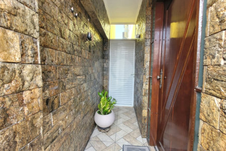 Sobrado à venda com 3 quartos, sendo 1 suíte, em Vila dos Remédios, São Paulo, SP