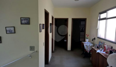 Sobrado à venda com 4 quartos, sendo 2 suítes,  em Saúde, São Paulo, SP