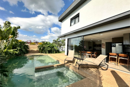 Casa à venda com 3 suítes no condomínio Villas do Golfe, Itu - SP