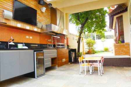 Casa à venda com 4 suítes no condomínio Vilaggio Monte Alegre, São Paulo - SP