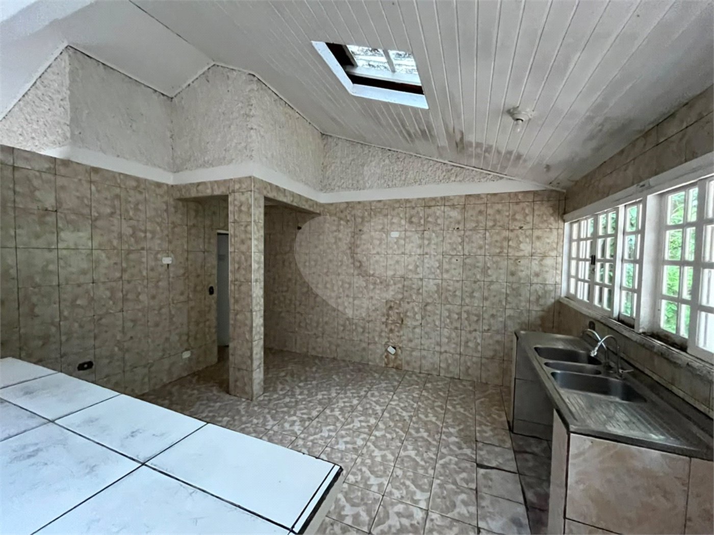Casa à venda ou para alugar com 5 quartos em Roseira, Mairiporã, SP