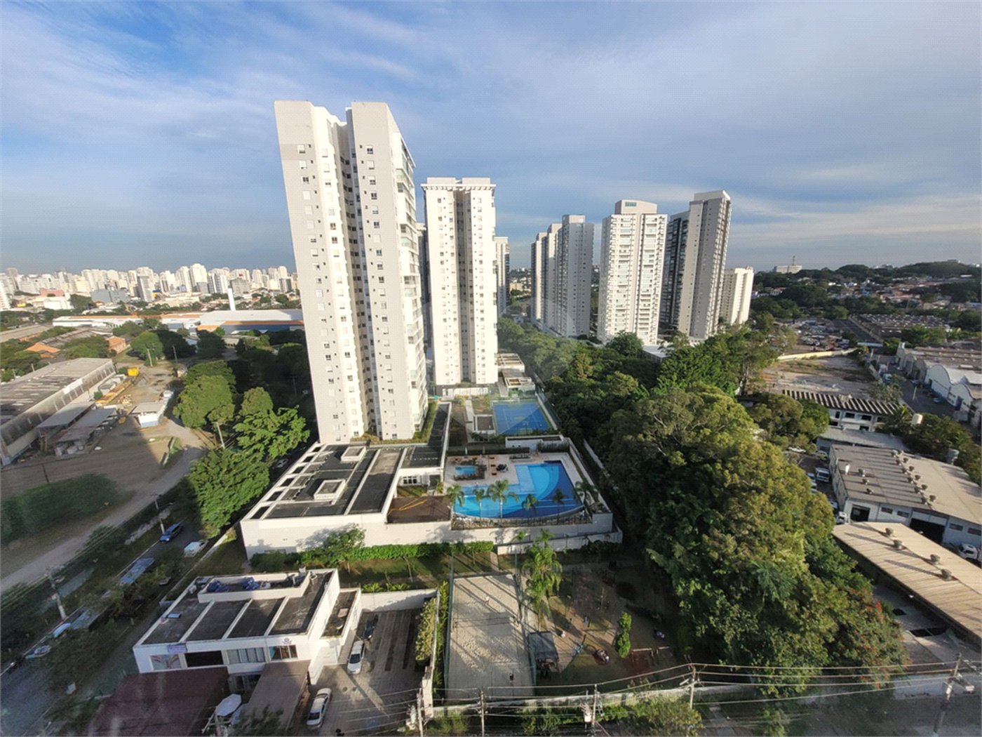 Apartamento para alugar com 2 quartos, sendo 1 suíte, em Vila Anastácio, São Paulo, SP