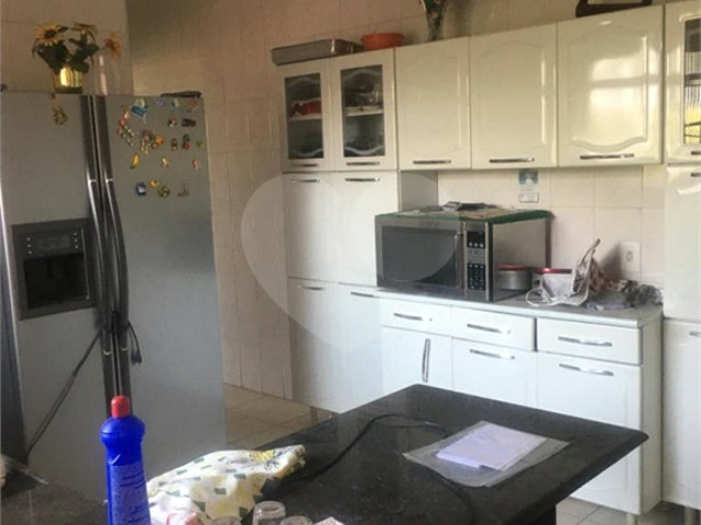 Casa à venda com 3 quartos em Campo Limpo, São Paulo, SP