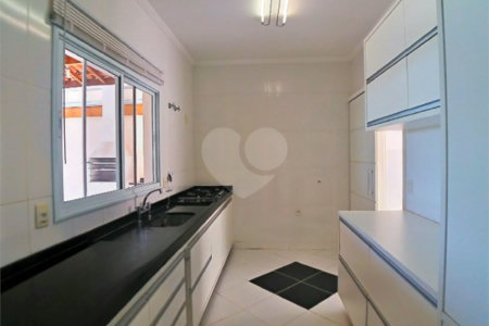 Casa à venda com 3 suítes no condomínio Terras de São Francisco, Vinhedo - SP