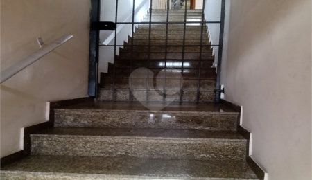 Sobrado à venda com 8 quartos, sendo 2 suítes,  em Parada Inglesa, São Paulo, SP