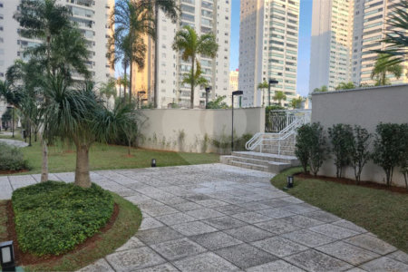 Apartamento à venda com 3 quartos, sendo 1 suíte, no Centro, São Bernardo do Campo, SP