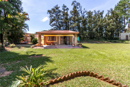 Chácara à venda com 5 quartos, sendo 2 suítes, em Vila São João, Sarapuí, SP