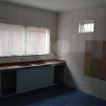 Casa Térrea à venda com 3 quartos, sendo 1 suíte, em Vila Irmãos Arnoni, São Paulo, SP
